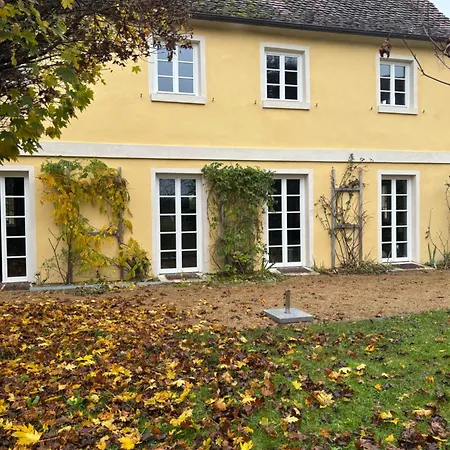 Jagdhaus Schloss Dennenlohe Dom wakacyjny